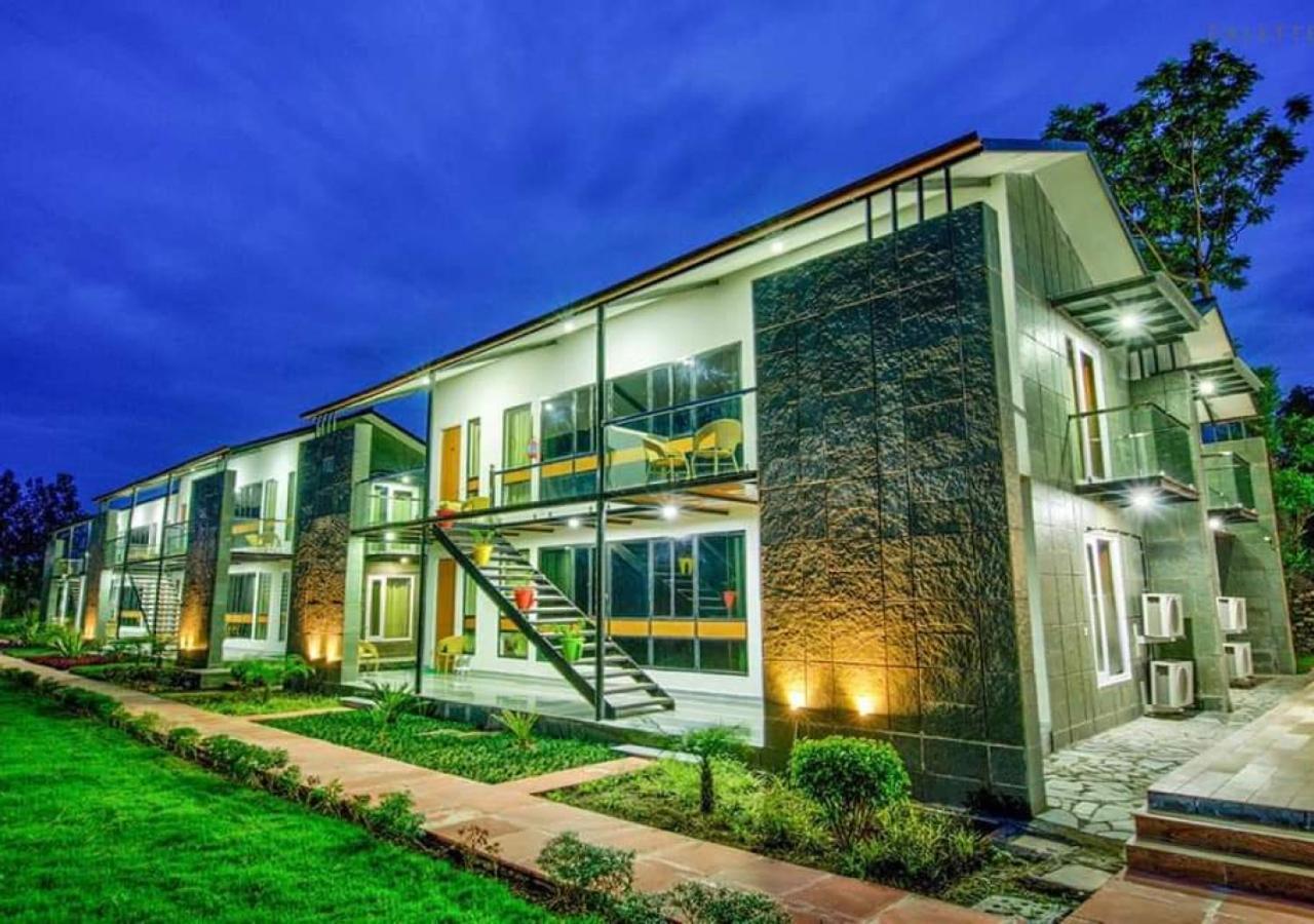 The Cloyster Resort And Spa Rāmnagar Exterior foto
